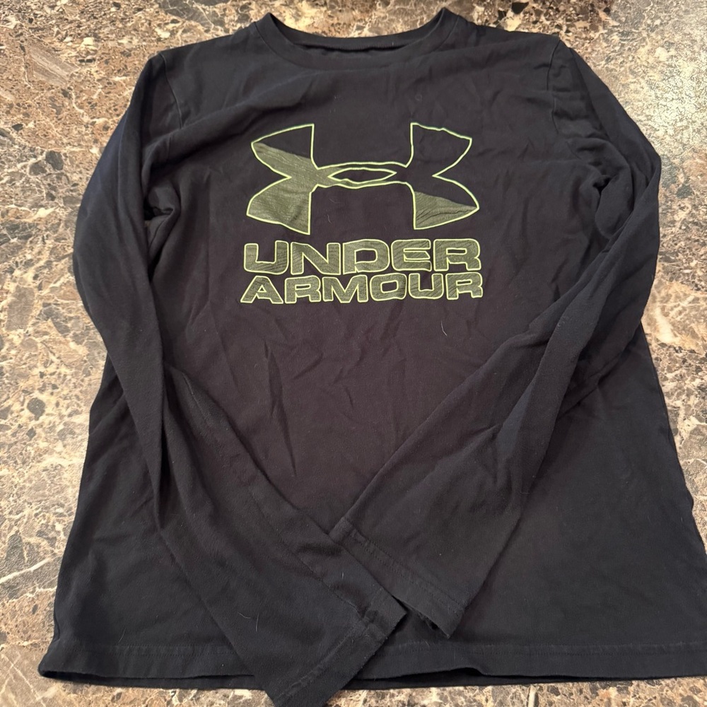 Under Armour boys LG long sleeve